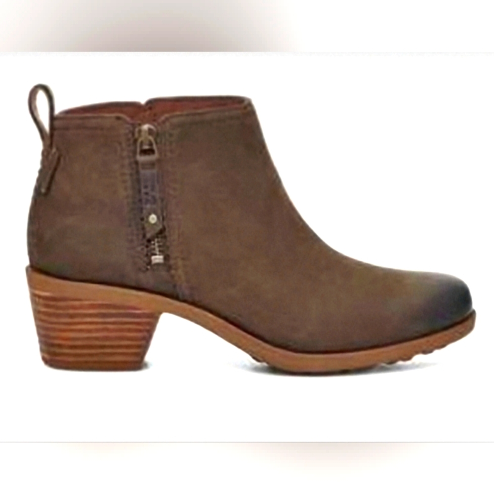 TEVA ANKLE BOOTIES